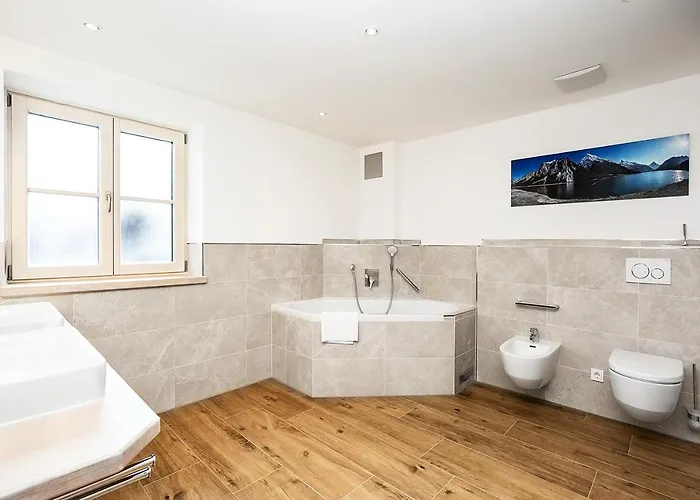 Elmau Апартаменти *